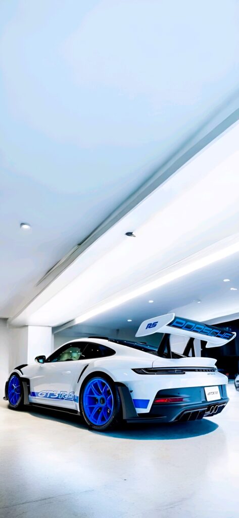 Sleek Porsche wallpaper 4k