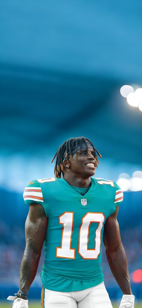 Tyreek Hill dolphins
