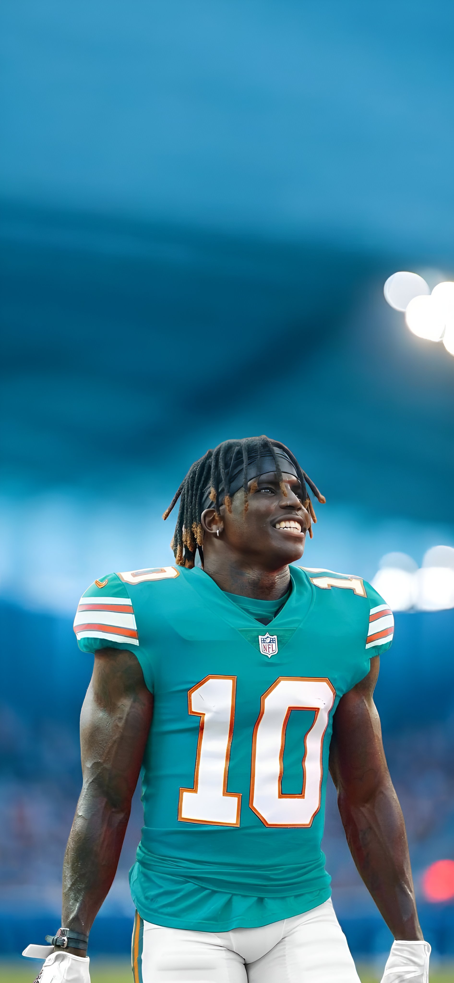 Tyreek Hill dolphins